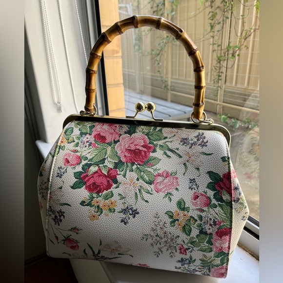 Review Yvette Floral Bag - Picture 5 of 9